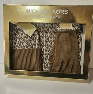 NWT Michael Kors Tan Hat, Gloves and Scarf Set